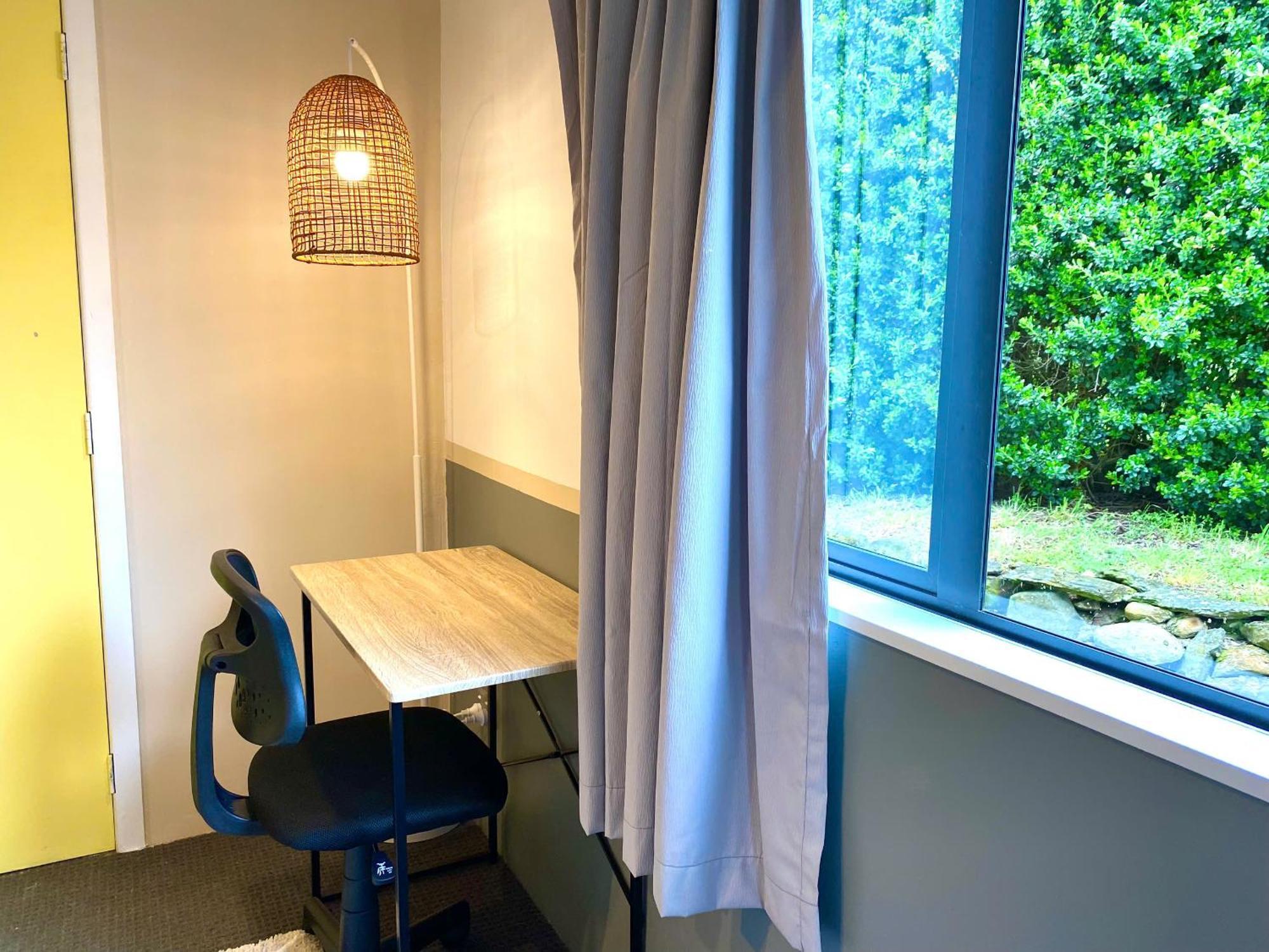 Snug-as-a-bug Sleep House Apartment *